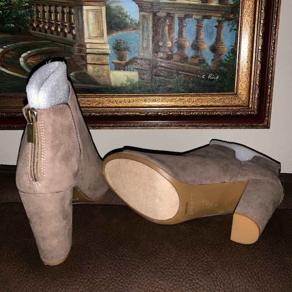 Heeled booties - Picture 4 of 4